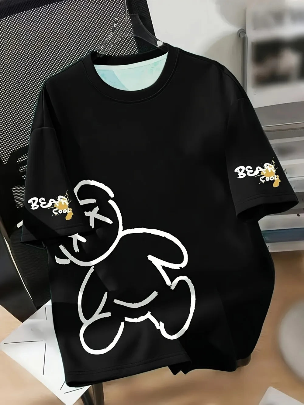 Men's summer t-shirt with cartoon bear print
