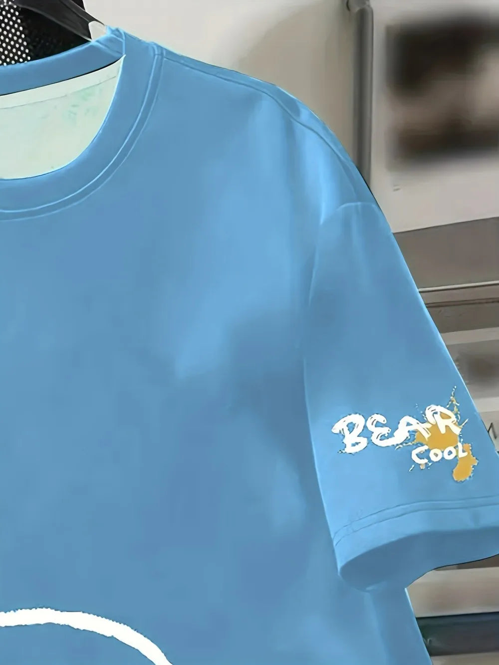 Men's summer t-shirt with cartoon bear print
