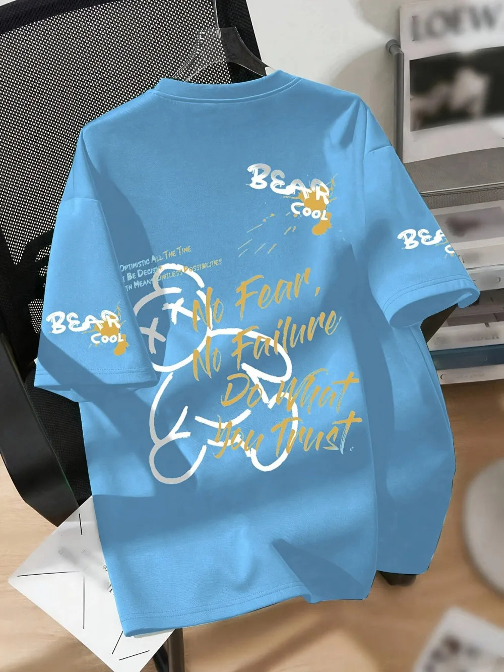 Men's summer t-shirt with cartoon bear print